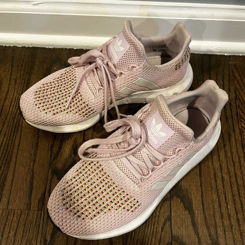 Adidas Swift Run Mesh Running Shoes - image 1